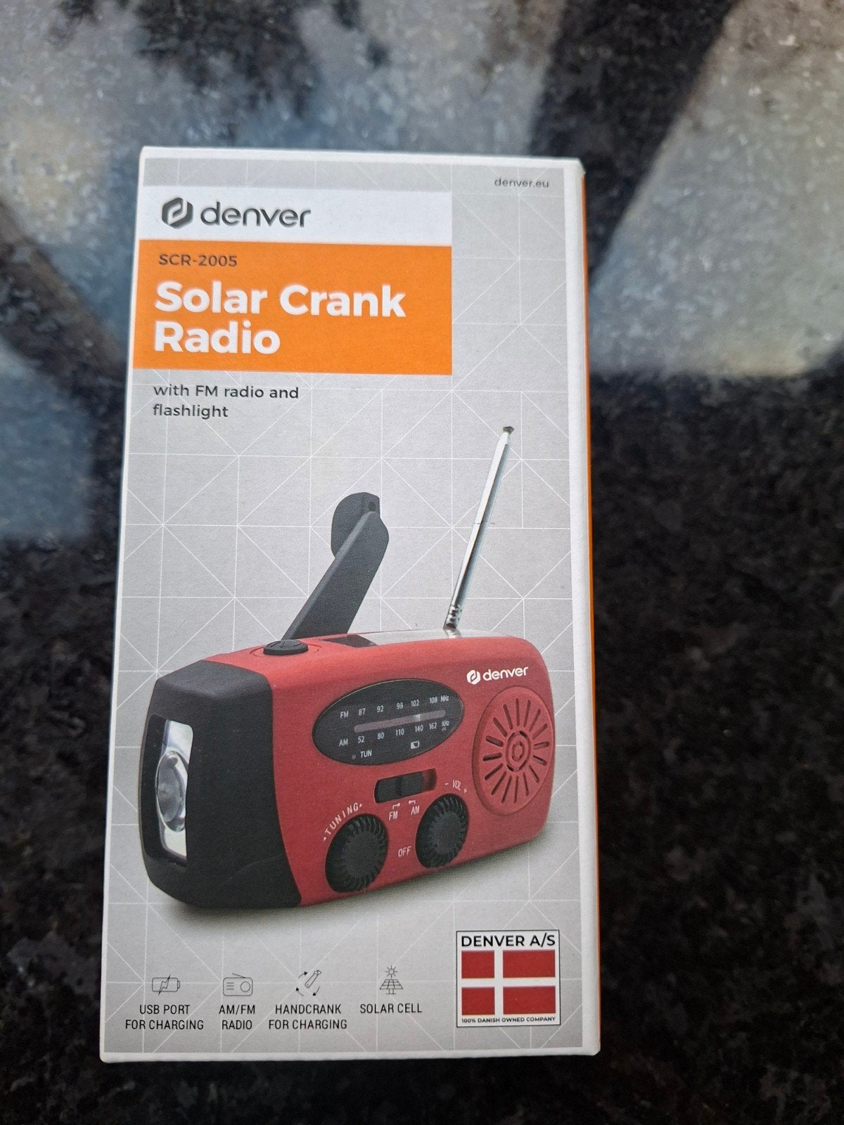 Denver SCR-2005 Solar Crank Radio met zaklamp en FM/AM, Ophalen of Verzenden, Nieuw