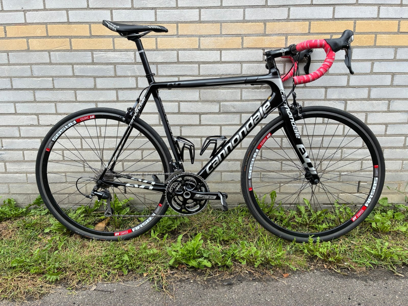 Cannondale SuperSix Evo 58 cm, carbon Shimano 105, Dt-Swiss, 28 inch, Carbon, Velgrem, Zo goed als nieuw