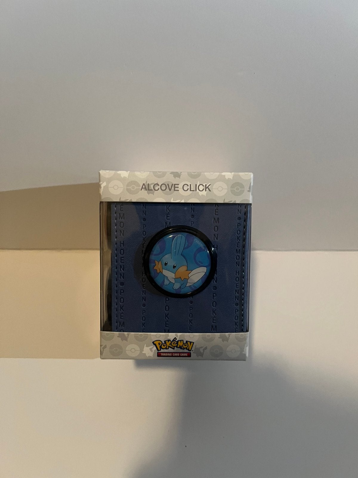 Ultra Pro Pokemon - Alcove Click Deckbox: Hoenn Region, Ophalen of Verzenden, Nieuw, Sleeves of Kaarthoesjes