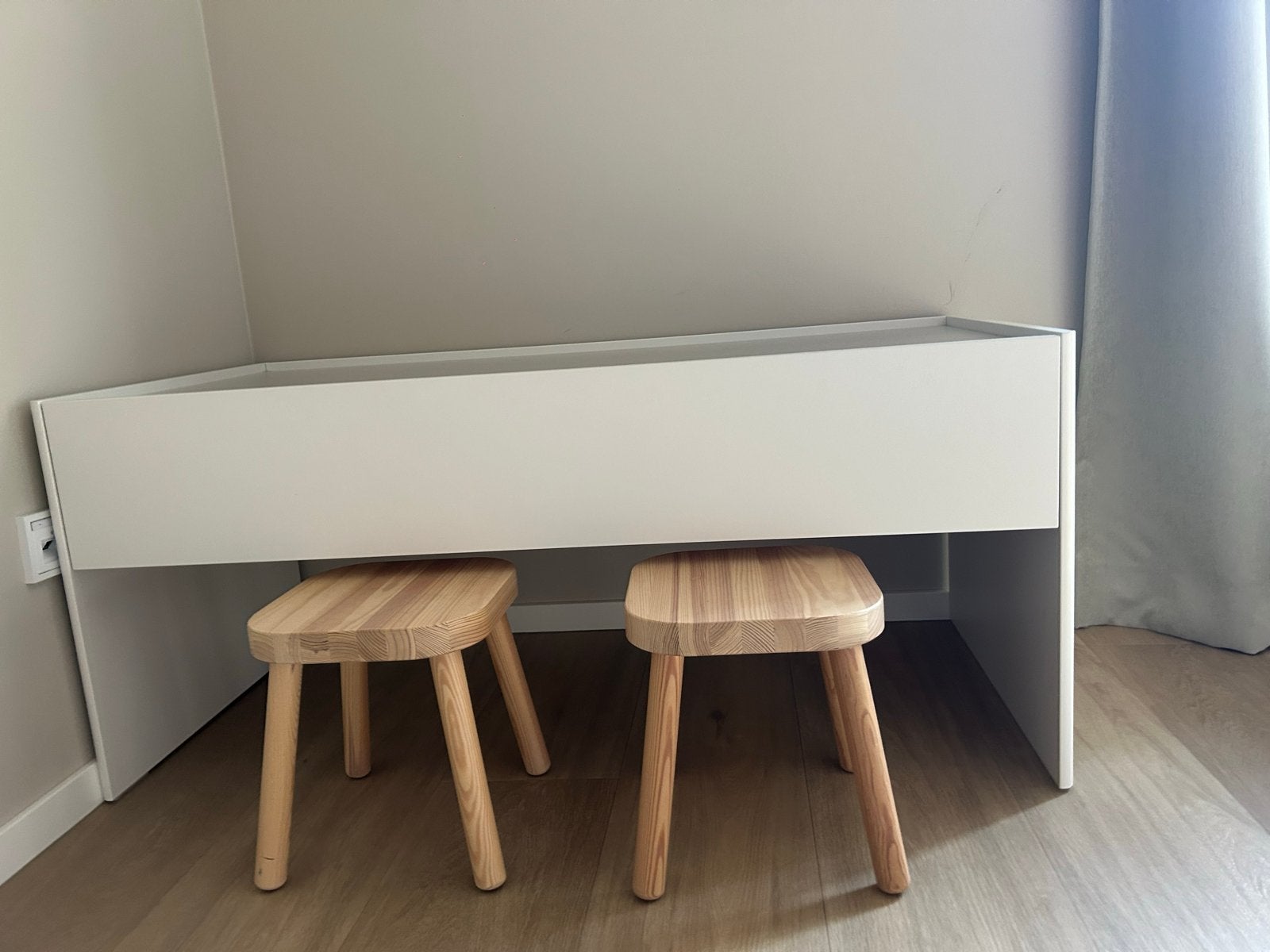 IKEA Dundra speeltafel met opbergruimte, Kinderen en Baby's, Speelgoed | Speeltafels, Ophalen, Gebruikt