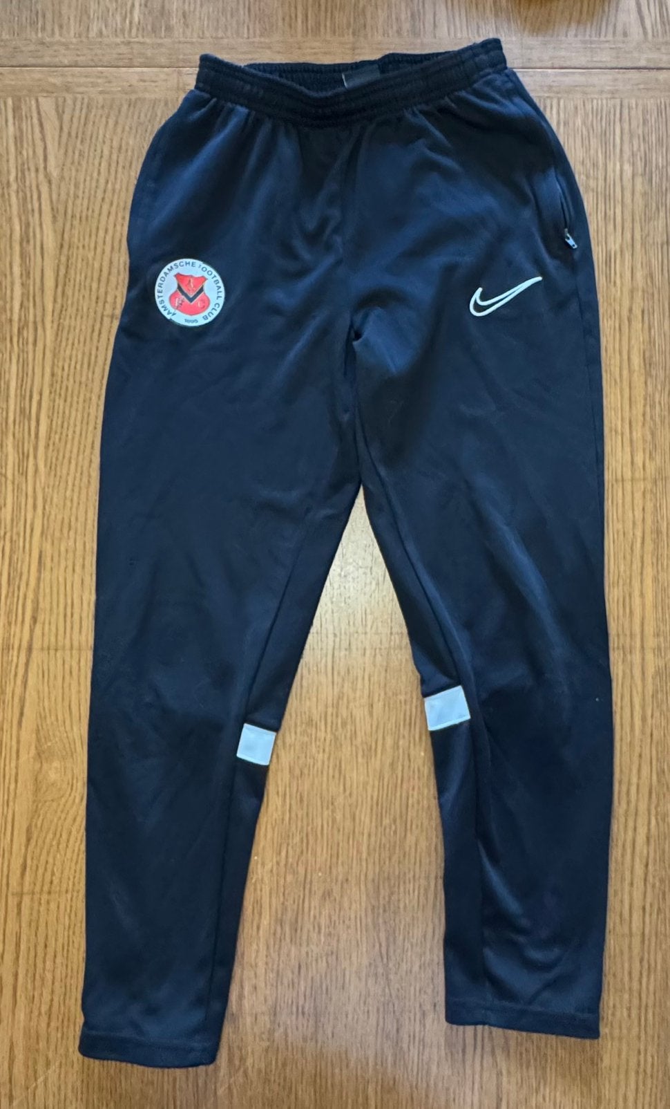 AFC Amsterdam Nike trainingsbroek witte streep maat 147-158, Maat XS of kleiner, Ophalen of Verzenden, Gebruikt, Broek
