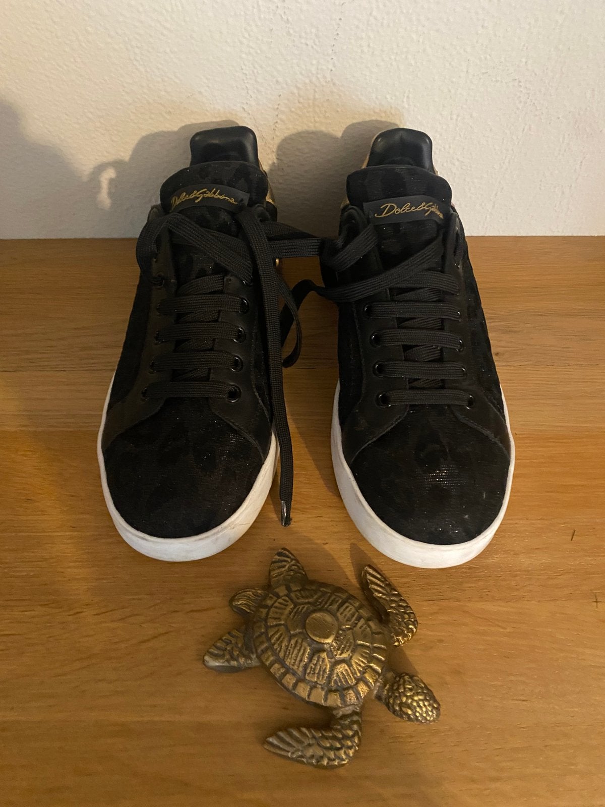 Dolce & Gabbana sneakers zwart met goud witte zool 40 nieuw, Zwart, Nieuw, Ophalen of Verzenden, Sneakers of Gympen