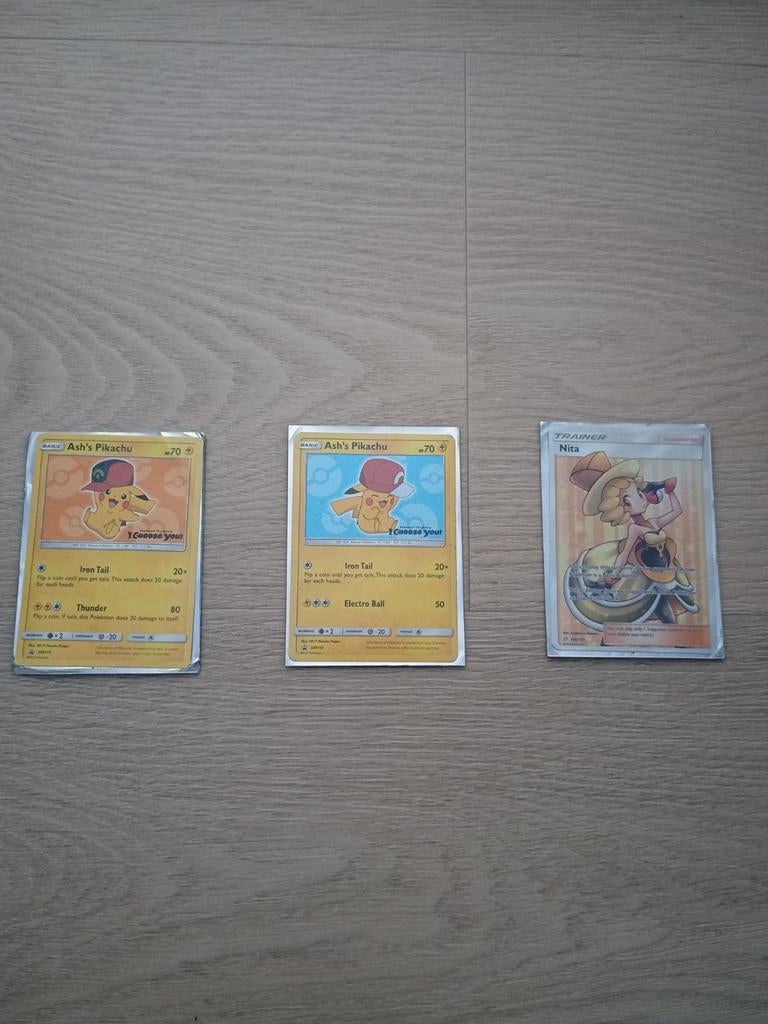 3 Pokemon kaarten, echt, Ophalen of Verzenden, Voorwerp of Figuurtje