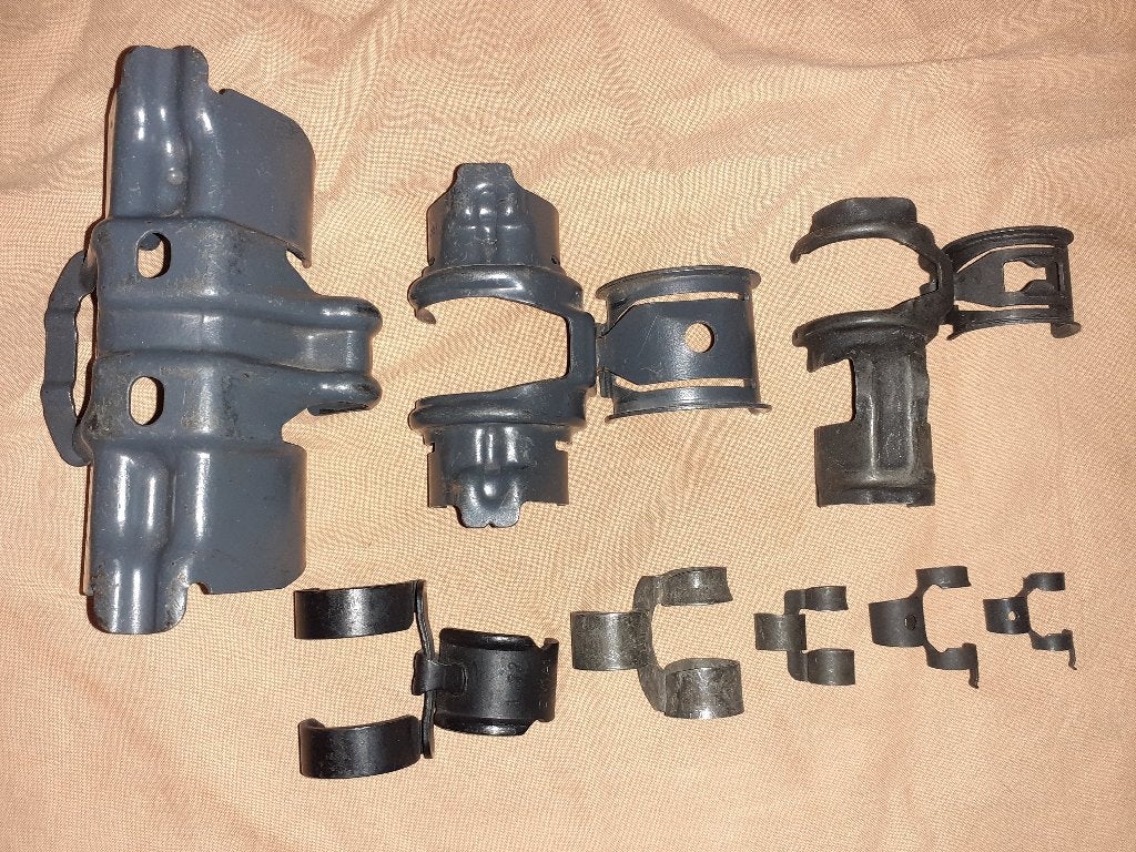Schakels diverse kalibers KL / Klu  set A, Verzamelen, Militaria | Algemeen, Ophalen of Verzenden, Landmacht, Nederland, Hulzen of Bodemvondsten