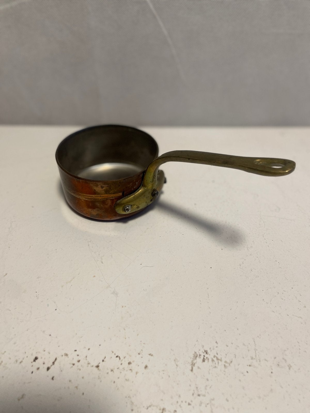 Antieke koperen steelpan met messing handvat, Antiek en Kunst, Antiek | Koper en Brons, Ophalen of Verzenden, Koper