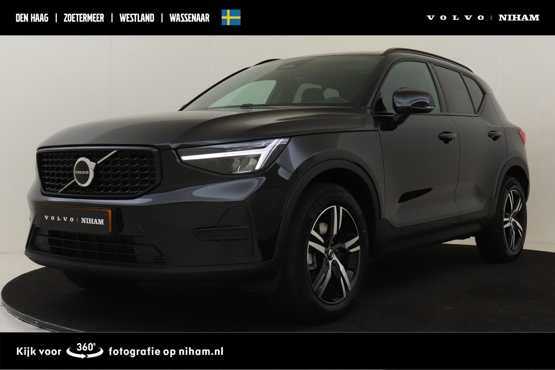 Volvo XC40 B4 (M-HYBRID) PLUS DARK -PANO.DAK|HARMAN/KARDON|C, 12 maanden, Gebruikt, 4 cilinders, Leder en Stof