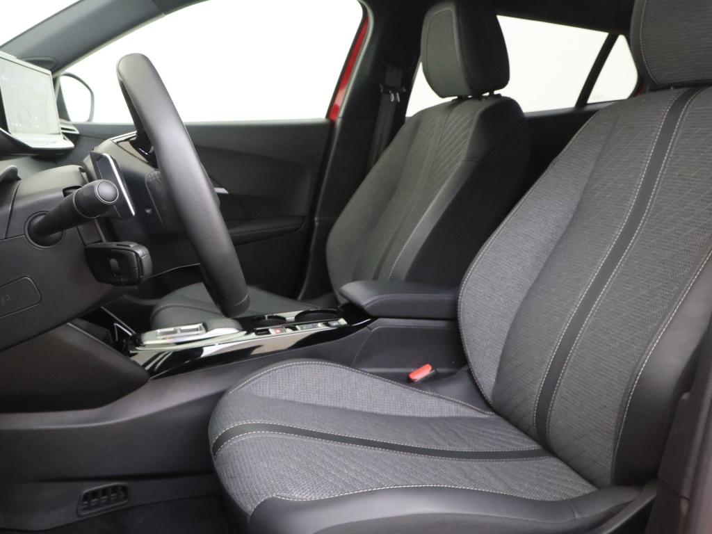 Peugeot 2008 1.2 Hybride 145PK Allure 360 Camera Navigatie C, Gebruikt, Euro 6, 1199 cc, Leder en Stof