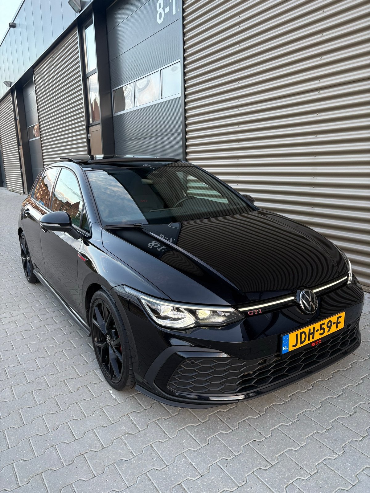 Volkswagen Golf 8 2.0 TSI 245pk 7-DSG 2022 Zwart, Zwart, 4 cilinders, 1984 cc, Alcantara