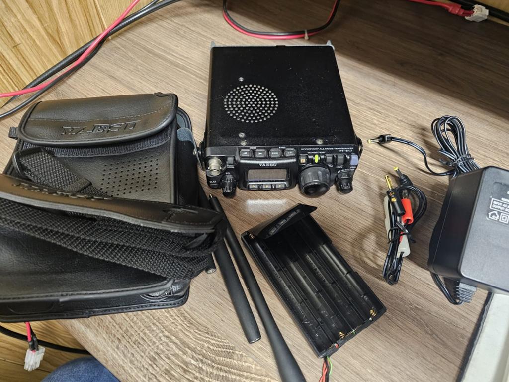 Yaesu FT 817, Ophalen of Verzenden, Gebruikt, Zender en Ontvanger