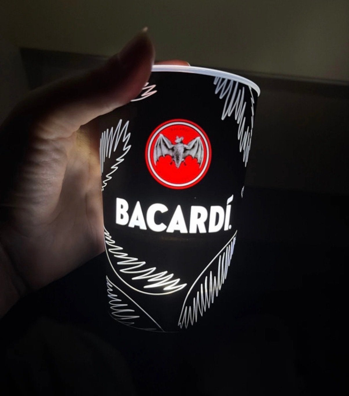 Bacardi Lichtgevende Drinkbeker - Zo goed als nieuw, Glas of Glazen, Kunststof, Overige merken, Ophalen of Verzenden
