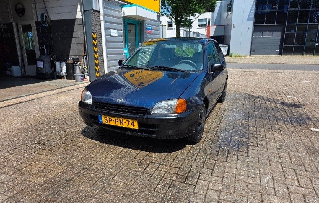 Toyota Starlet 1.3 16V AUT 1998 Blauw  -IN PRIJS VERLAAGD-, Automaat, 4 cilinders, Starlet, Origineel Nederlands