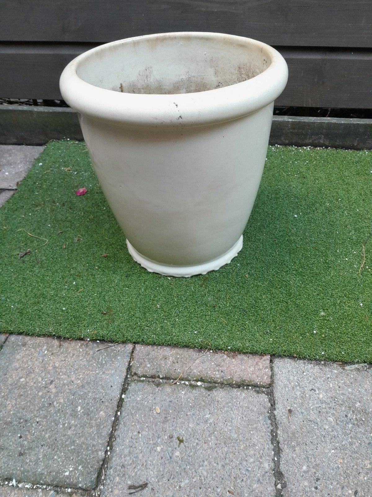 Grote crèmekleurige zware bloempot voor binnen of buiten, Tuin en Terras, Bloempotten, Gebruikt, Rond, Balkon, Aardewerk