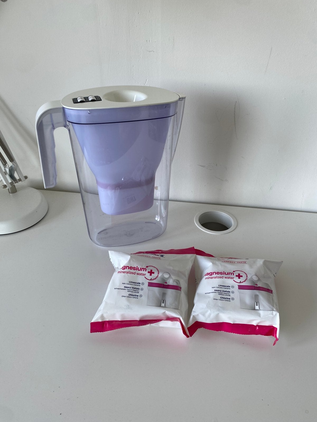 Water filter jug + 2 extra filters, Ophalen, Overige typen, Kunststof, Zo goed als nieuw