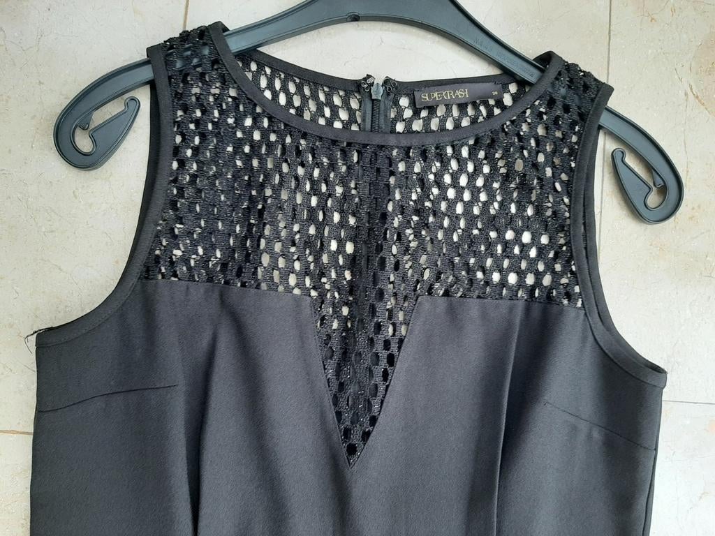 Supertrash Zwarte Jumpsuit met Open Detail, Kleding | Dames, Maat 38/40 (M), Supertrash, Verzenden, Zwart