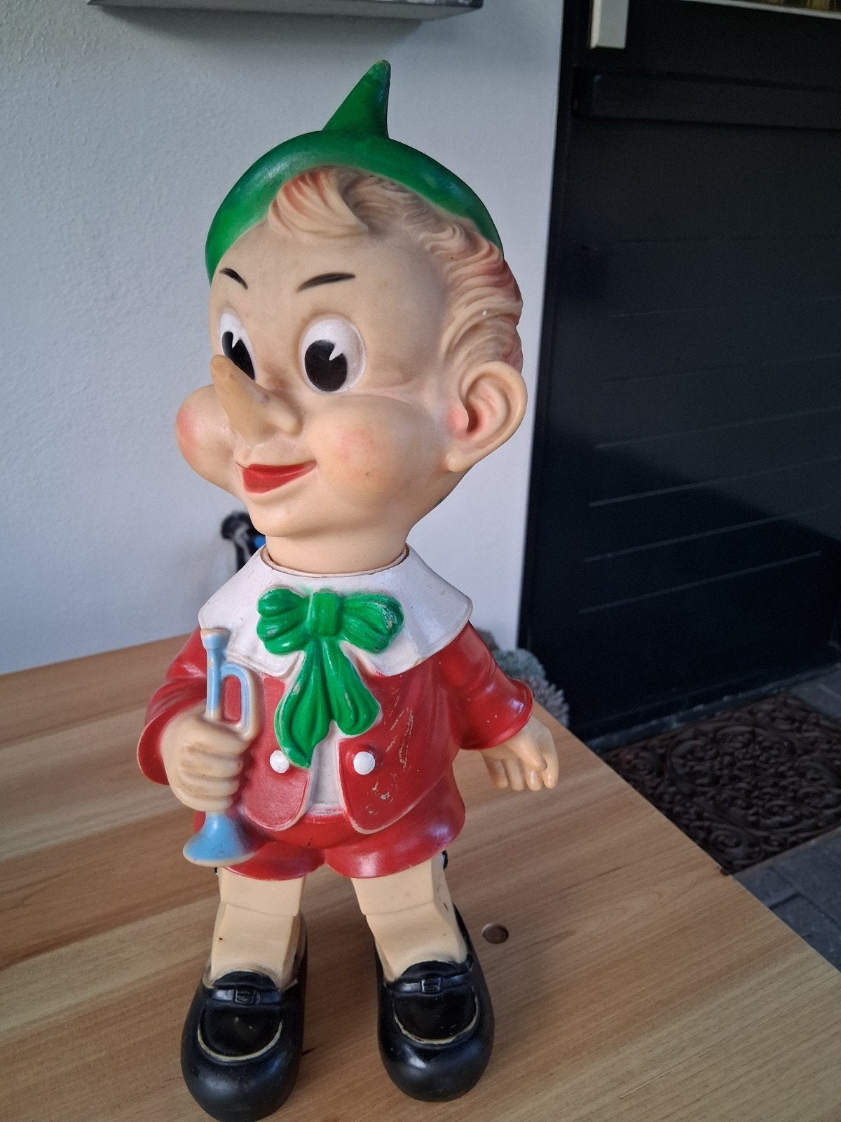 Vintage Pinokkio figuur met groene hoed jaren 60 piep pop, Ophalen, Gebruikt