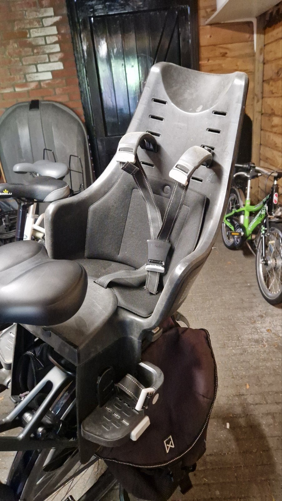 Bobike Maxi City Urban Achterzitje Zwart, Fietsen en Brommers, Fietsaccessoires | Fietsstoeltjes, Ophalen, Achterzitje, 9 t/m 18 kg