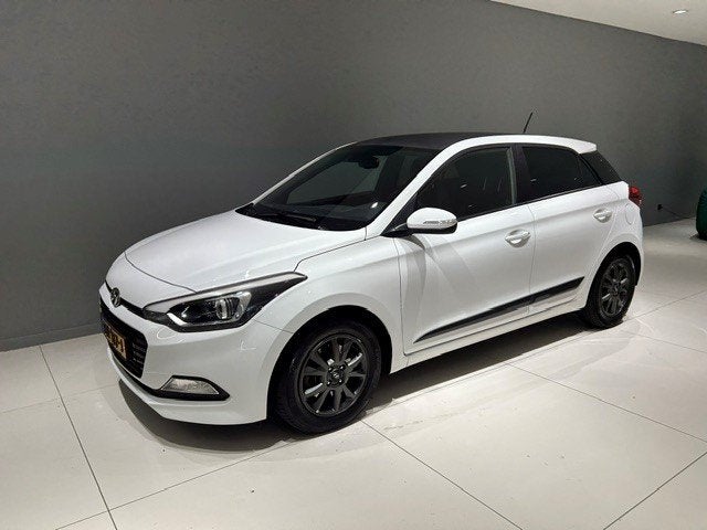 HYUNDAI I20 1.0 T-GDI Blue 100PK Black Edition LMV NAVI CAME, Auto's, 12 maanden, Origineel Nederlands, Bedrijf, 99 pk