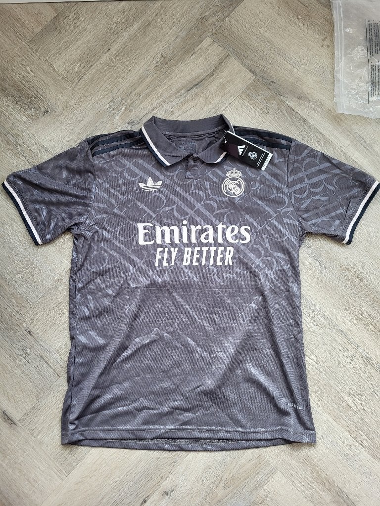 Real madrid, Maat M, Ophalen of Verzenden, Nieuw, Shirt