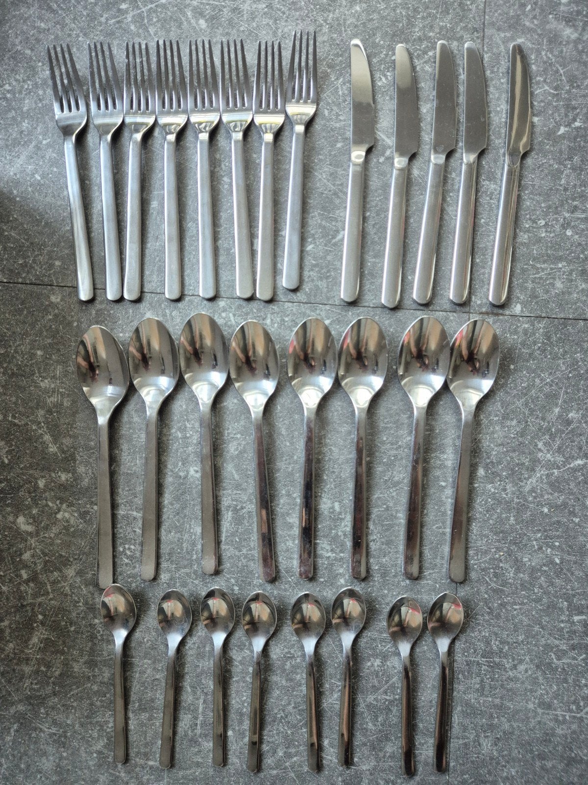 IKEA Bestekset - 8x vorken, lepels, theelepels, 5x messen, Huis en Inrichting, Keuken | Bestek, Ophalen of Verzenden, Gebruikt