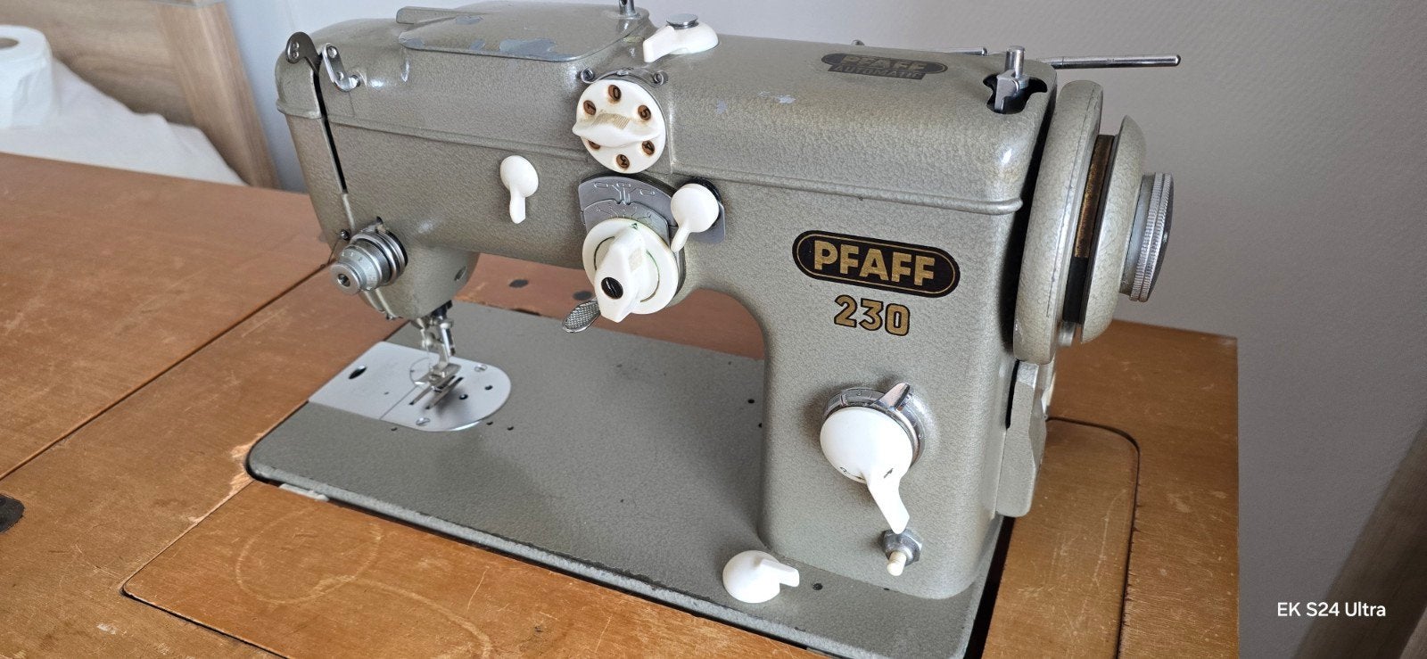 Pfaff 230 semi industrie - voor zware materialen/leer, Ophalen, Naaimachine, Industrieel, Gebruikt
