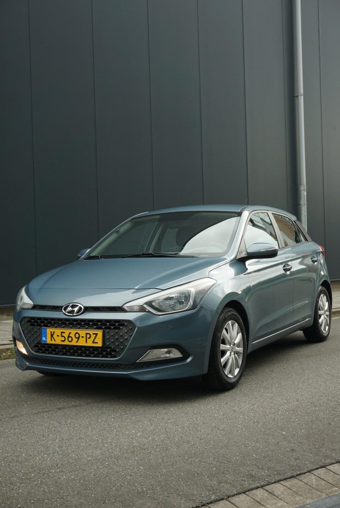 Hyundai i20 1.2 LP i-Drive Cool Airco/Pioscherm/5DRS, Auto's, 4 cilinders, Blauw, Handgeschakeld, 75 pk