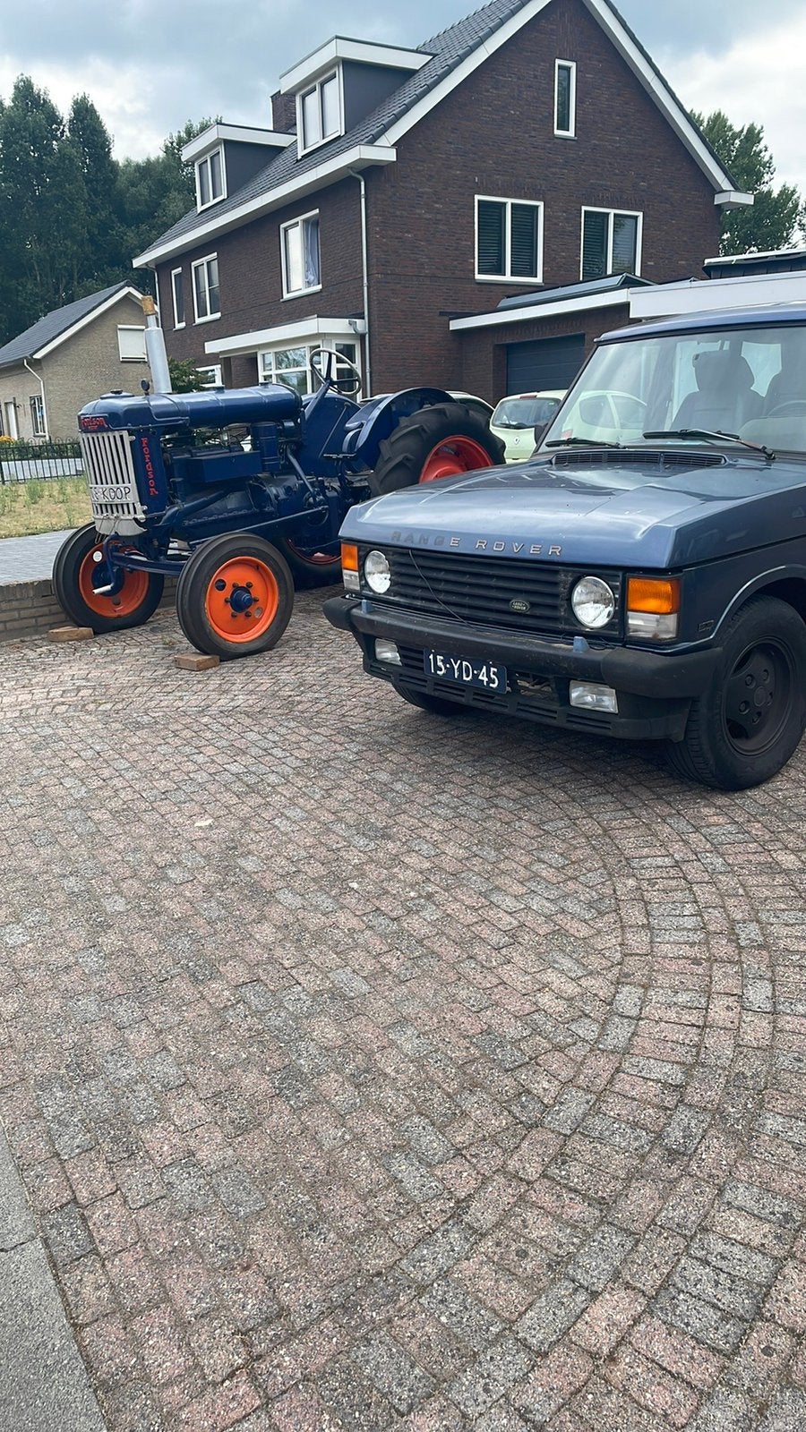 Rover 1973 Blauw en Fordson E27N, Automaat, 8 cilinders, Lederen bekleding, Stationwagon