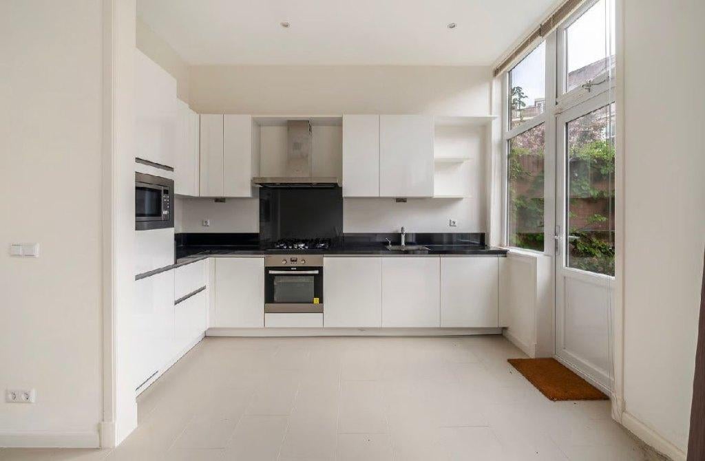 Luxe greeploze hoogglans keuken+composiet blad GEDEMONTEERD, Huis en Inrichting, Keuken | Complete keukens, Wit, Hoekkeuken, Ophalen of Verzenden