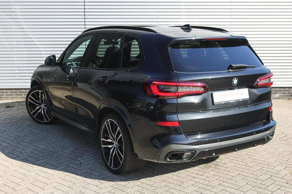 BMW X5 xDrive45e High Executive M Sport Automaat / Panoramad, Auto's, BMW, 12 maanden, Gebruikt, 394 pk, Stoelverwarming