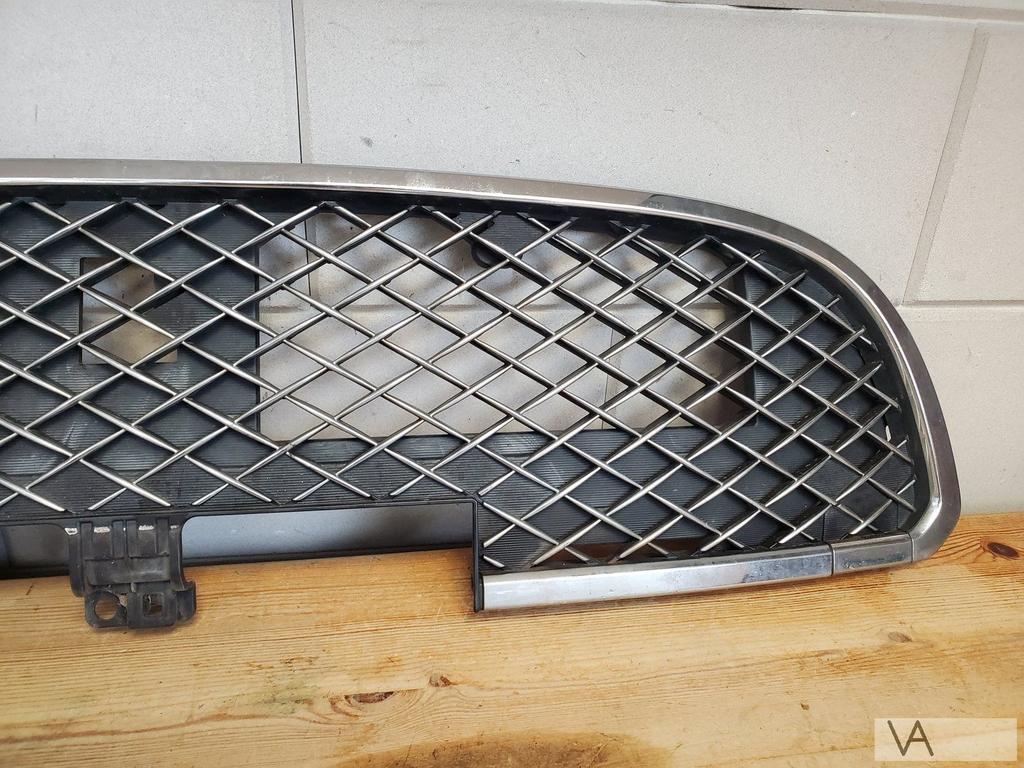 Daihatsu Trevis 2005 - 2010 grille in voorbumper schadevrij, Gebruikt, Daihatsu, -, -