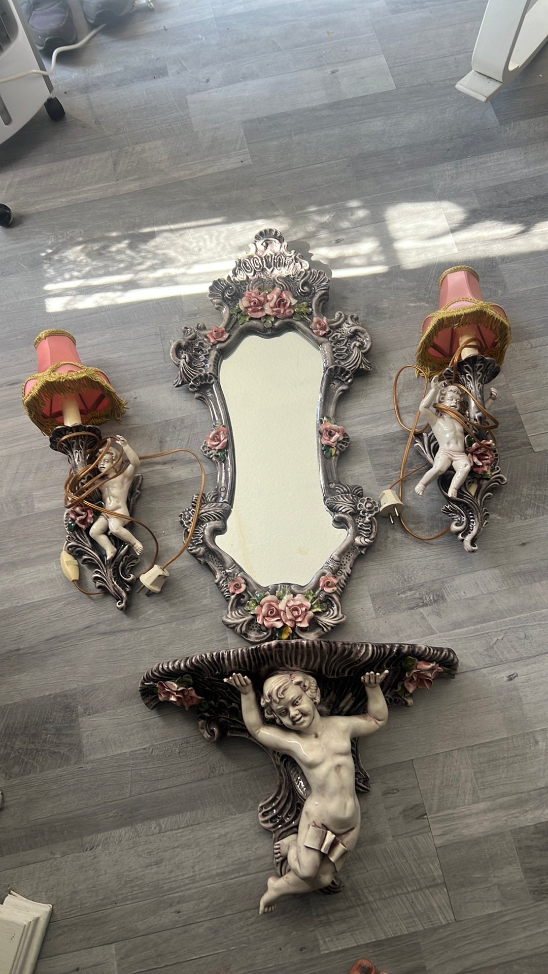 Vintage spiegel, wandlampen en wandplank met engeltjes, Ophalen of Verzenden