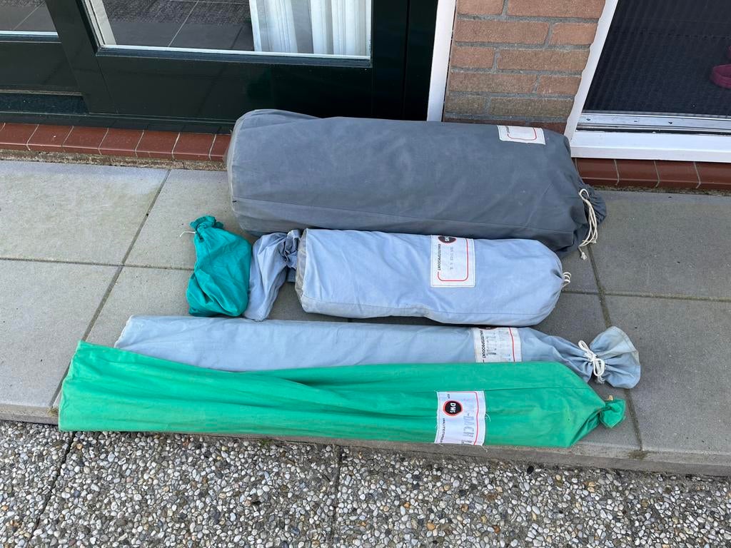 De Wit 2/3 persoons Piramide tent blauw/grijs, Caravans en Kamperen, Tenten, Ophalen of Verzenden, Gebruikt, Tot en met 3