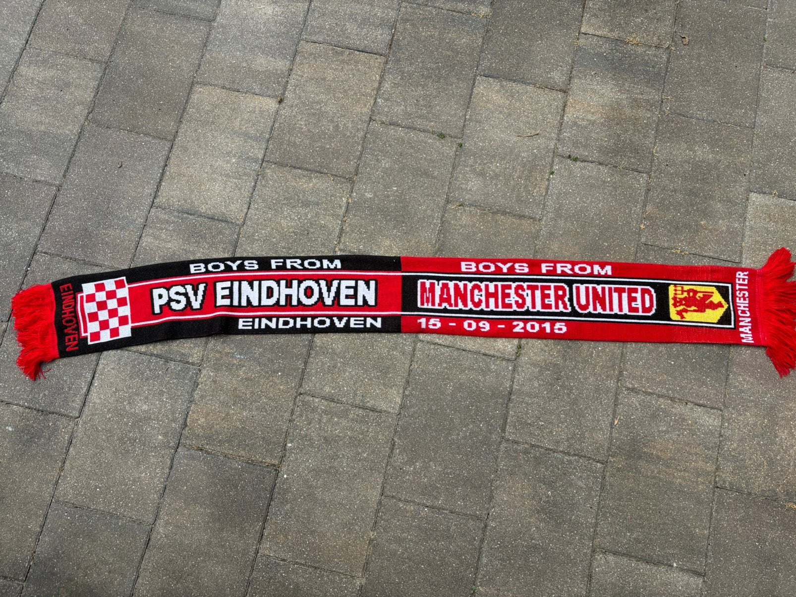Sjaal PSV - Manchester United 2015, Ophalen of Verzenden, Zo goed als nieuw, PSV, Vaantje of Sjaal