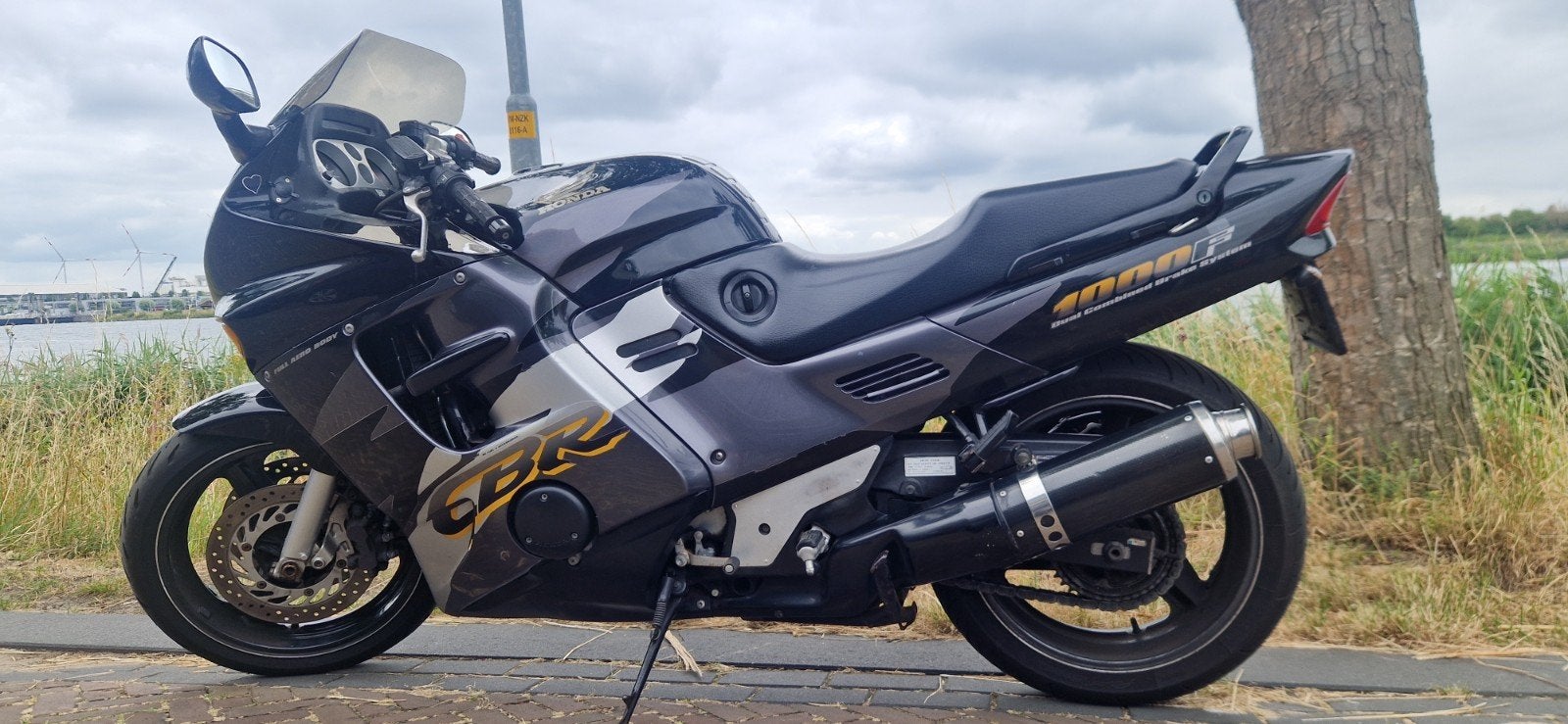 Honda CBR1000F uit 1996 - Betrouwbare Toermotor, Motoren, Sportuitlaat, 4 cilinders, Motorrijbewijs A, Gebruikt