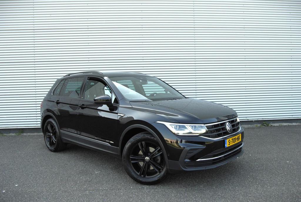 Volkswagen TIGUAN 1.5 TSI Elegance / Navi / Cruise / Led / T, 1441 kg, 4 cilinders, 150 pk, Zwart