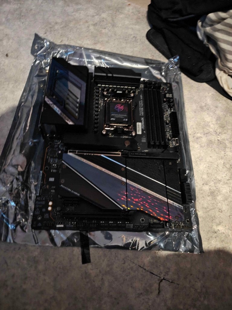 ASRock X870E Nova WiFi, Computers en Software, Ophalen of Verzenden, Zo goed als nieuw, ATX, DDR5