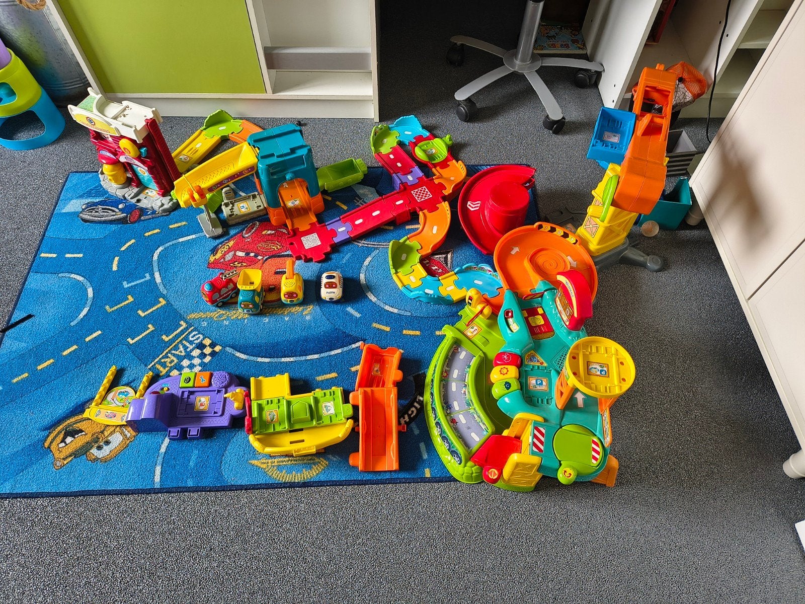 Toet Toet baan en autootjes, Kinderen en Baby's, Speelgoed | Vtech, Ophalen of Verzenden, Gebruikt, 2 tot 4 jaar