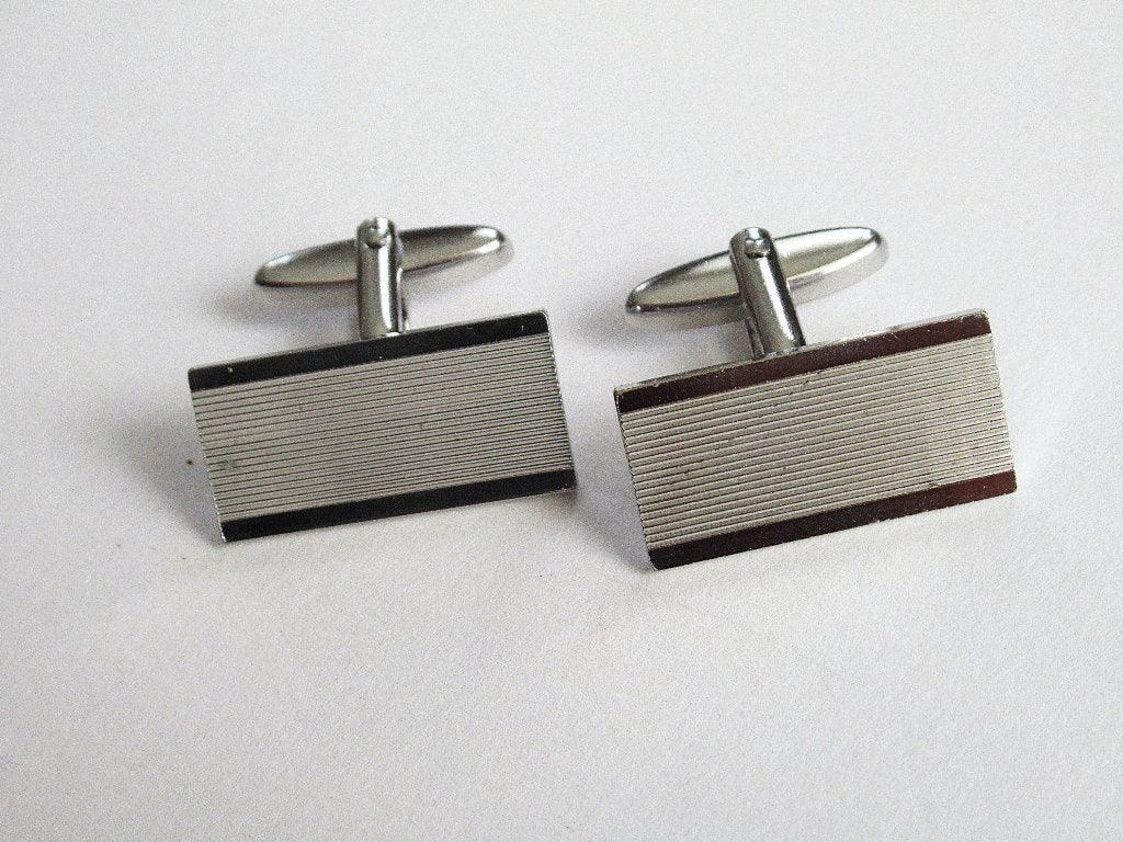 Mooie bewerkte chromen manchetknopen., Ophalen of Verzenden, Zo goed als nieuw, Overige materialen