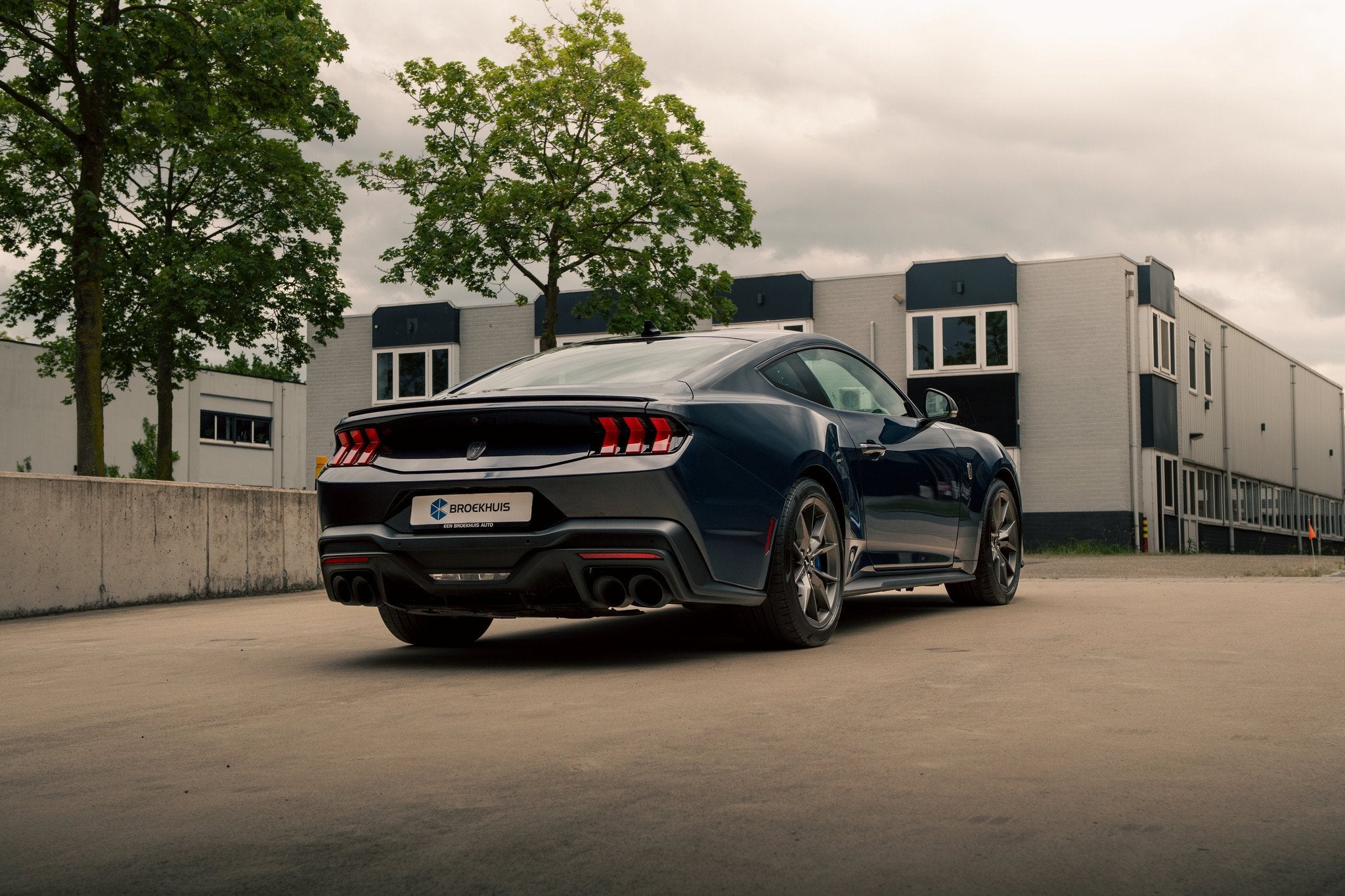 Ford Mustang Fastback 5.0 V8 DARK HORSE | Org NL | Recaro |, Auto's, Ford, Keurmerk '100% Onderhouden', 12 maanden, Achterwielaandrijving