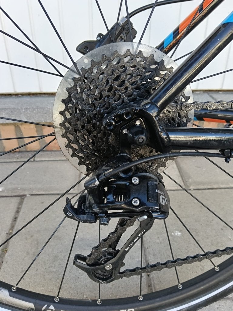 Foto 6 van Trek X-Caliber 8 mountainbike, in goede staat