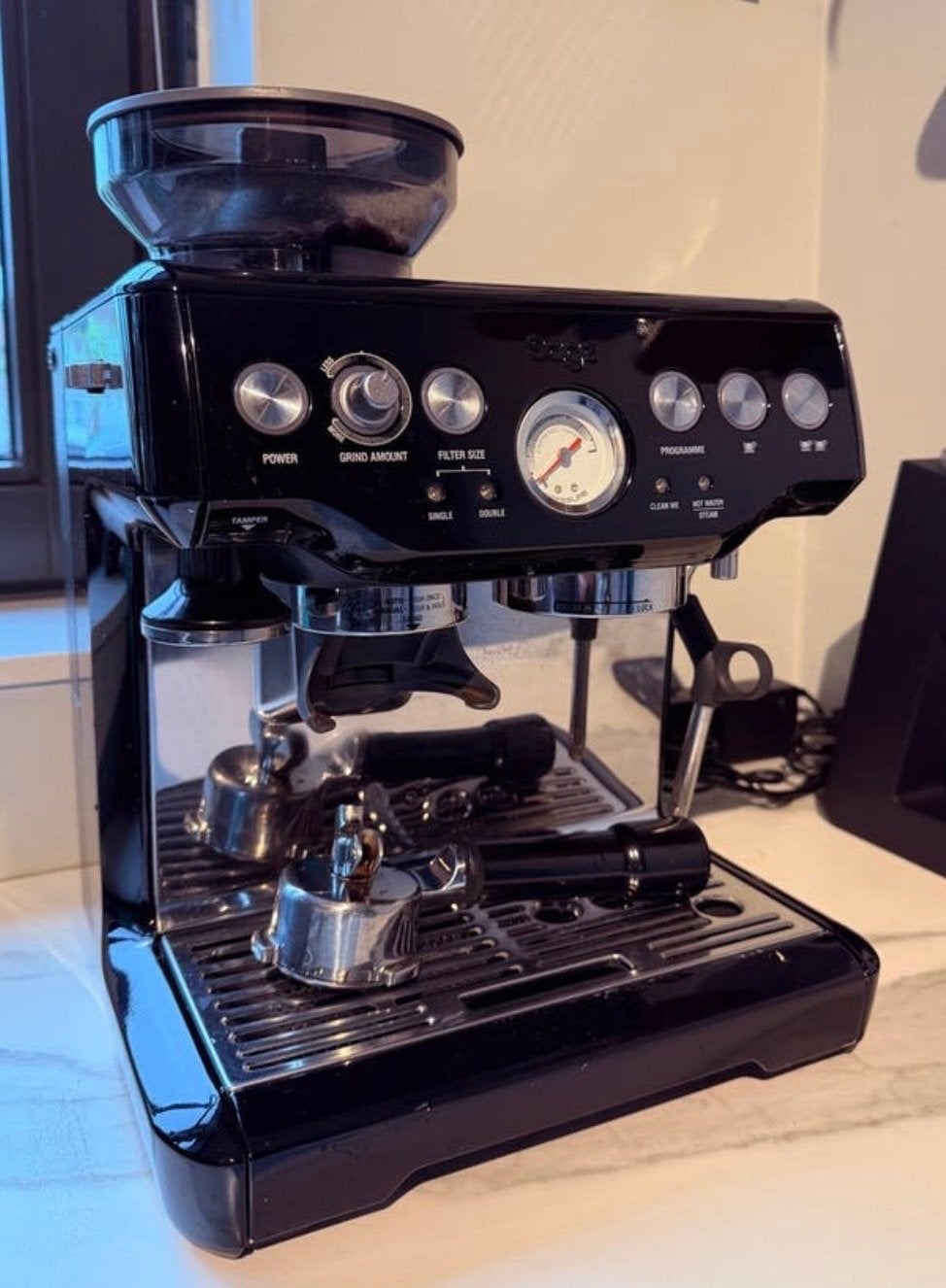 Sage Barista Express Espressomachine - Zwart, Witgoed en Apparatuur, Koffiezetapparaten, Zo goed als nieuw, Koffiebonen, Espresso apparaat