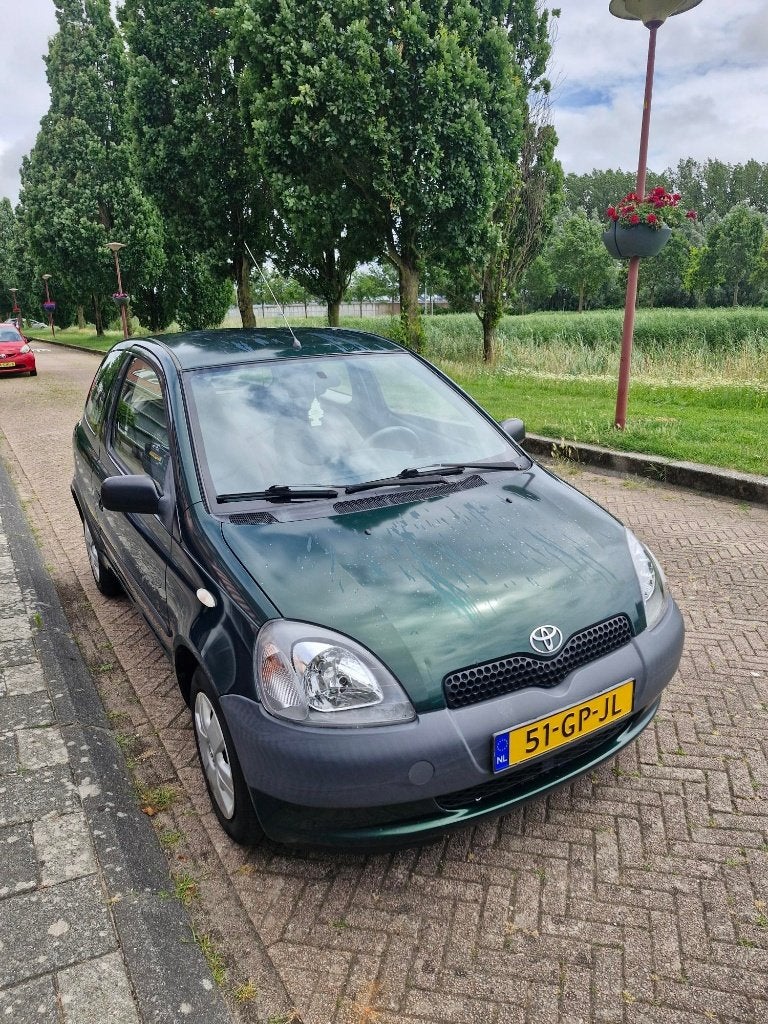Toyota Yaris 1.0 16V Vvti 3DR 2001 Groen, Auto's, Voorwielaandrijving, 4 cilinders, 68 pk, Origineel Nederlands