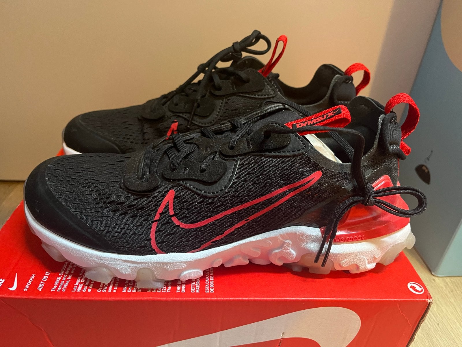 Nike React Vision D/MS/X Zwart Rood - Maat 39, Zwart, Ophalen of Verzenden, Sneakers of Gympen, Zo goed als nieuw