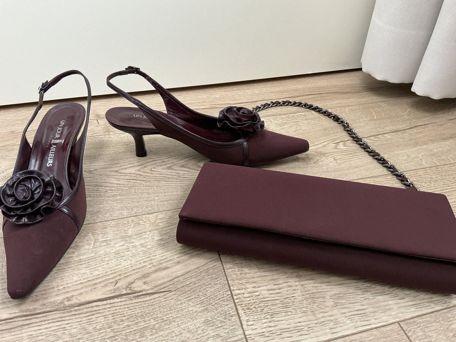 Pumps met tasje, Ophalen of Verzenden, Zo goed als nieuw