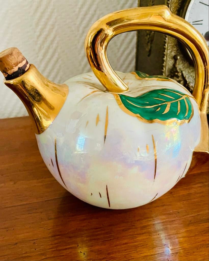Berry Limoges Porseleinen Theepot Parelmoer Finish, Ophalen of Verzenden