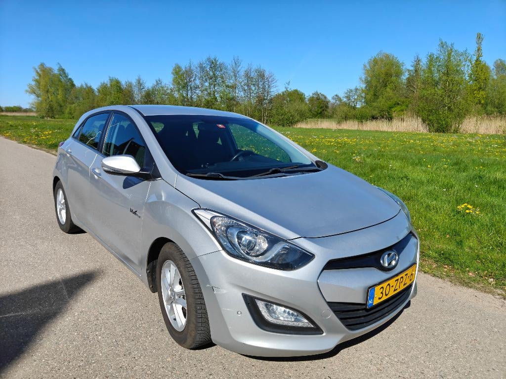 Hyundai i30 1.6 GDI I-Vision 177500 km, Voorwielaandrijving, Euro 5, Stof, 1591 cc