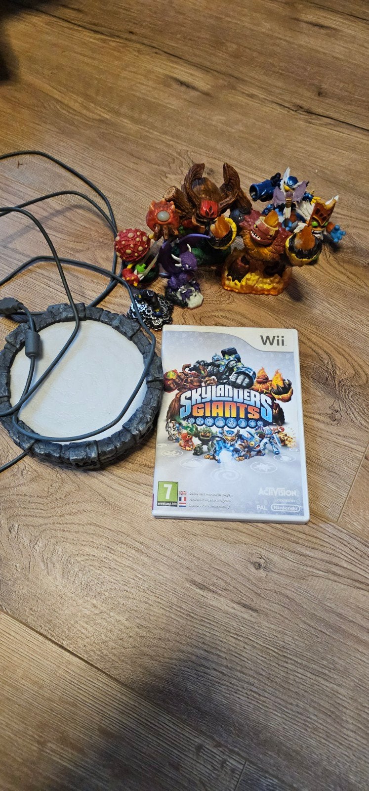 Skylanders Giants Wii - Compleet met Portal en Figuren, Ophalen of Verzenden