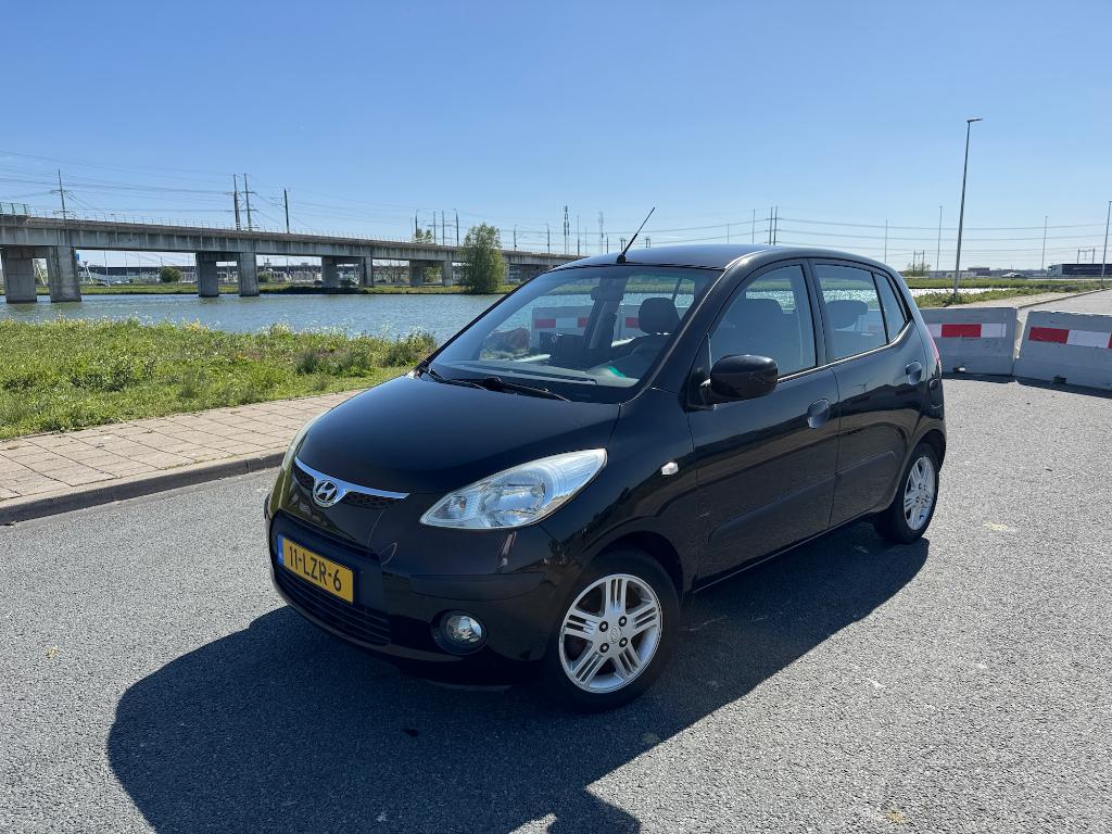 Hyundai i10 1.1 I 5DR 2010 Zwart, Auto's, Hyundai, Particulier, i10, Airconditioning, Elektrische ramen, Parkeersensor, Radio