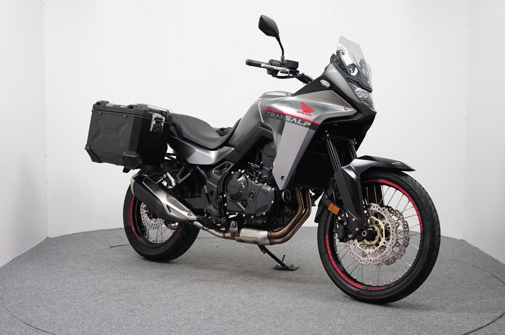 Honda XL 750 TRANSALP (bj 2023), Bedrijf, Meer dan 35 kW, Toermotor, Traction Control