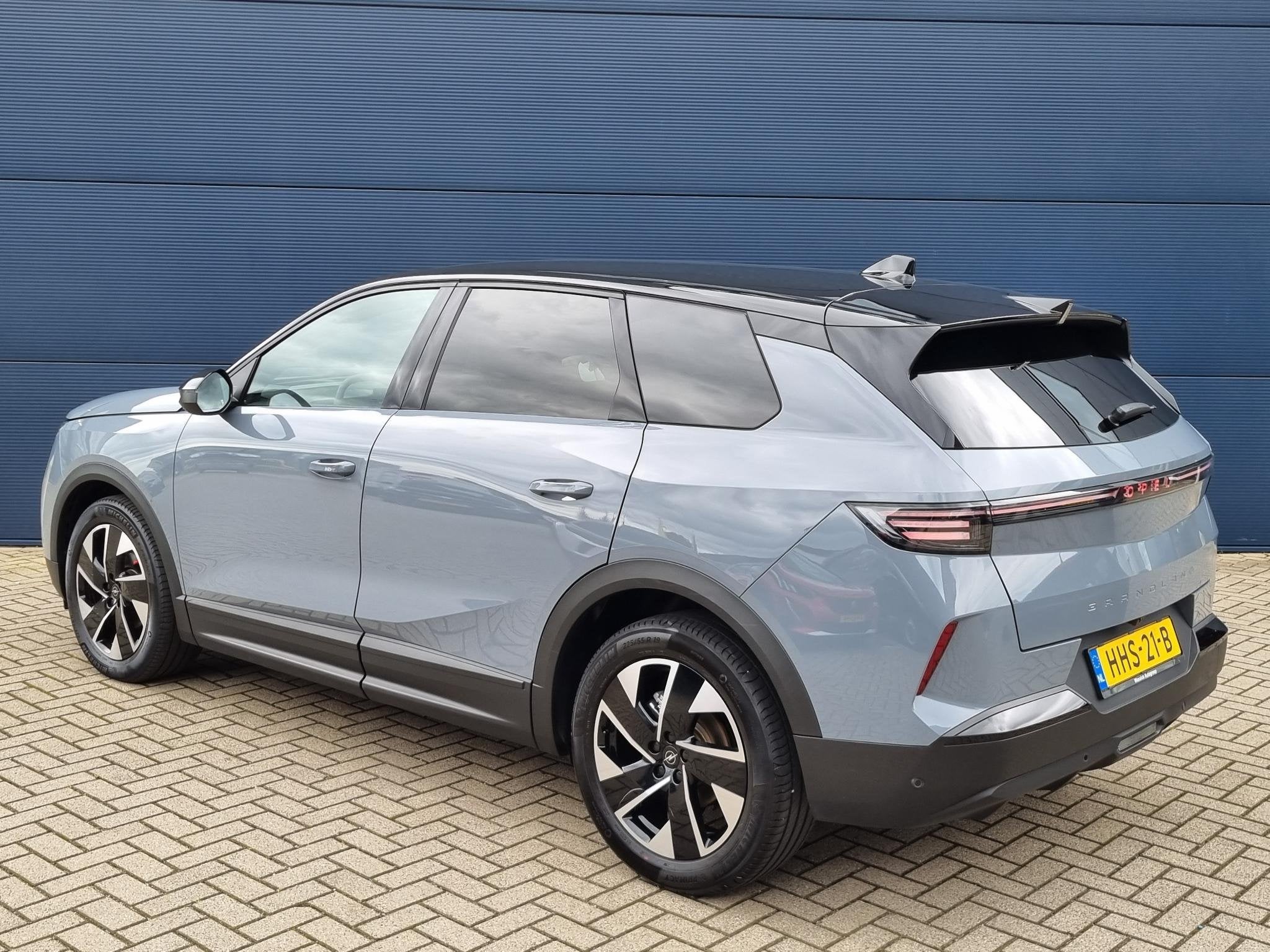 Opel Grandland 1.2 Turbo Hybrid GS | Navigatie | Parkeersens, Auto's, 145 pk, Stof, Gebruikt, Euro 6