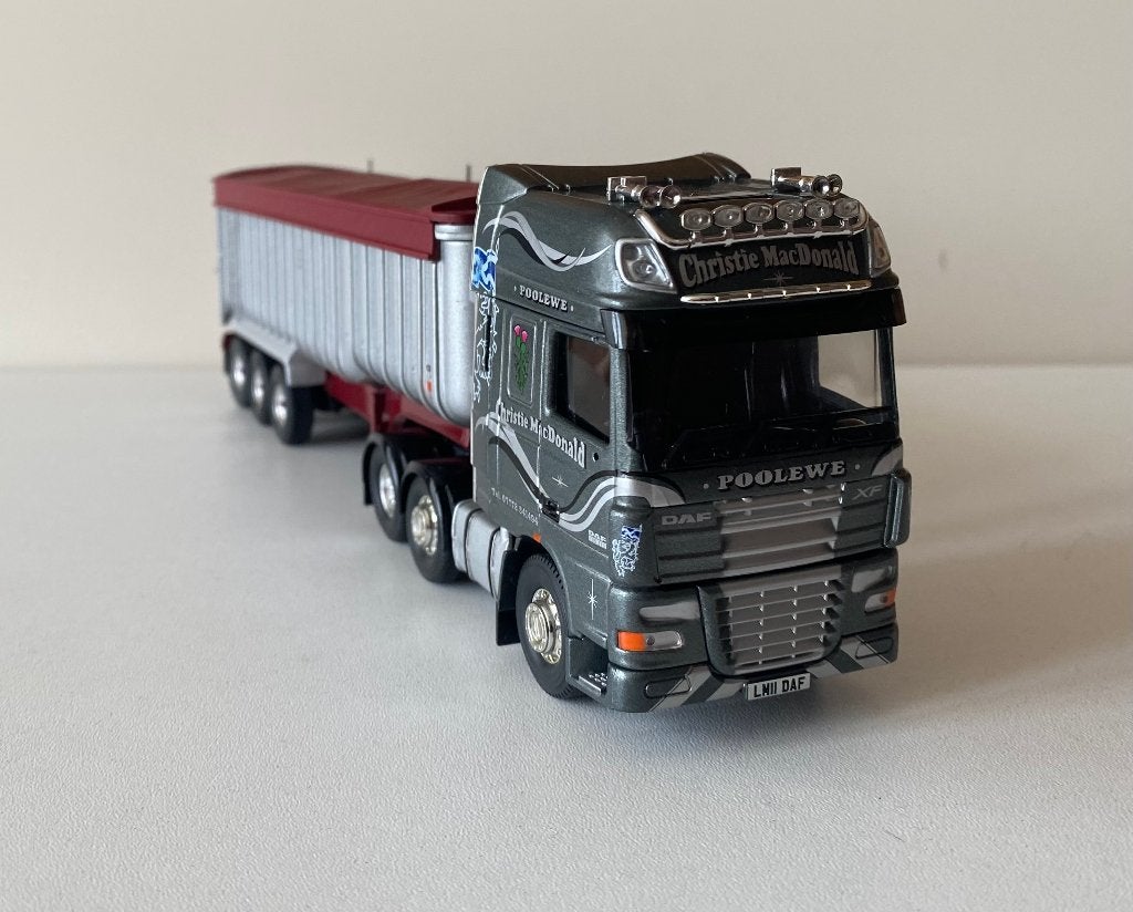 Corgi - DAF XF Christie Mac Donanld, Ophalen of Verzenden, Zo goed als nieuw, Bus of Vrachtwagen, Corgi